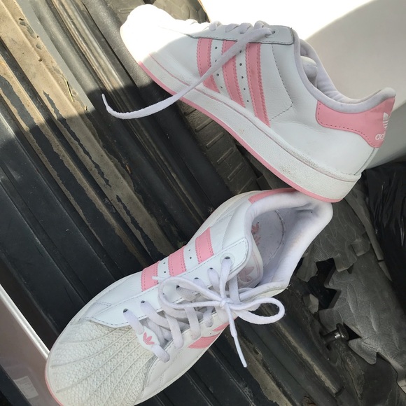 white and pink shell toe adidas